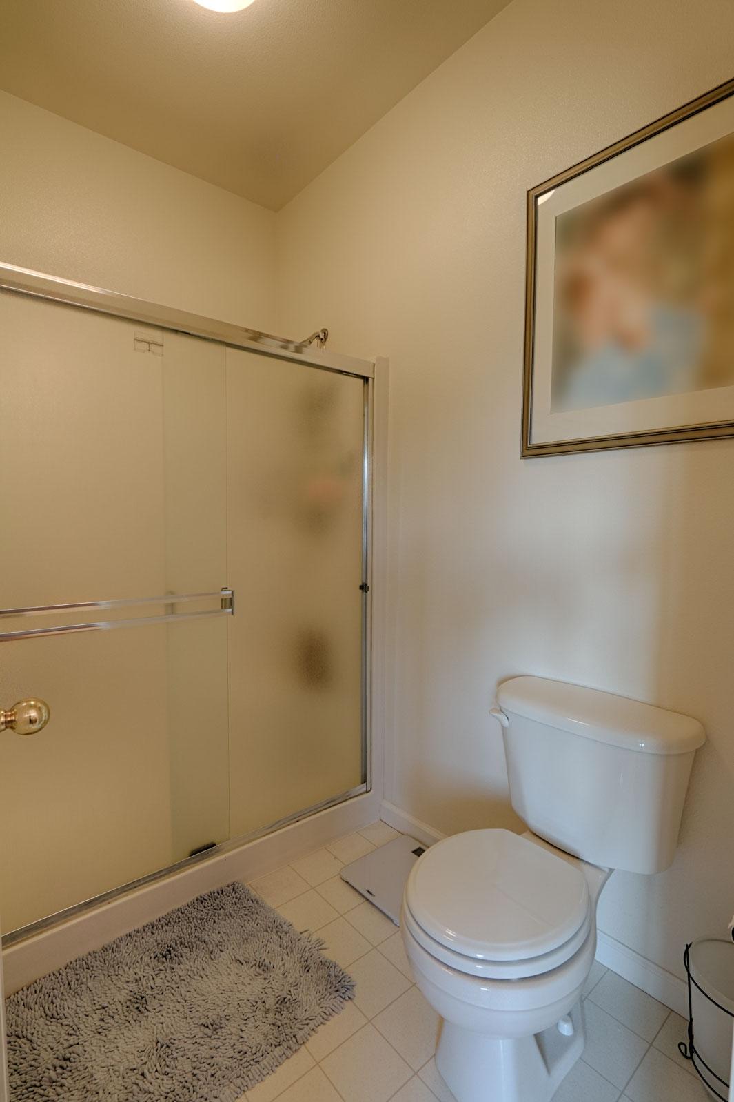 20844 Chicken Springs Road Redding, CA 96003 - Photo 18 of 28 master-bath-2