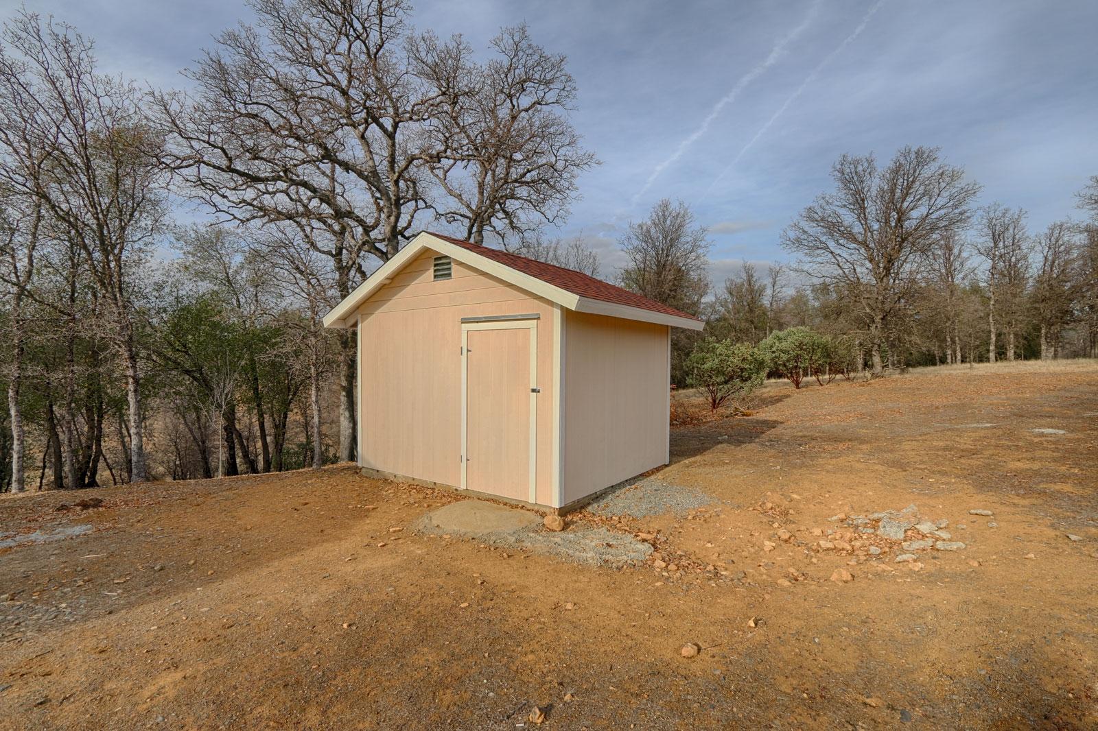 20844 Chicken Springs Road Redding, CA 96003 - Photo 27 of 28 Storage Shed