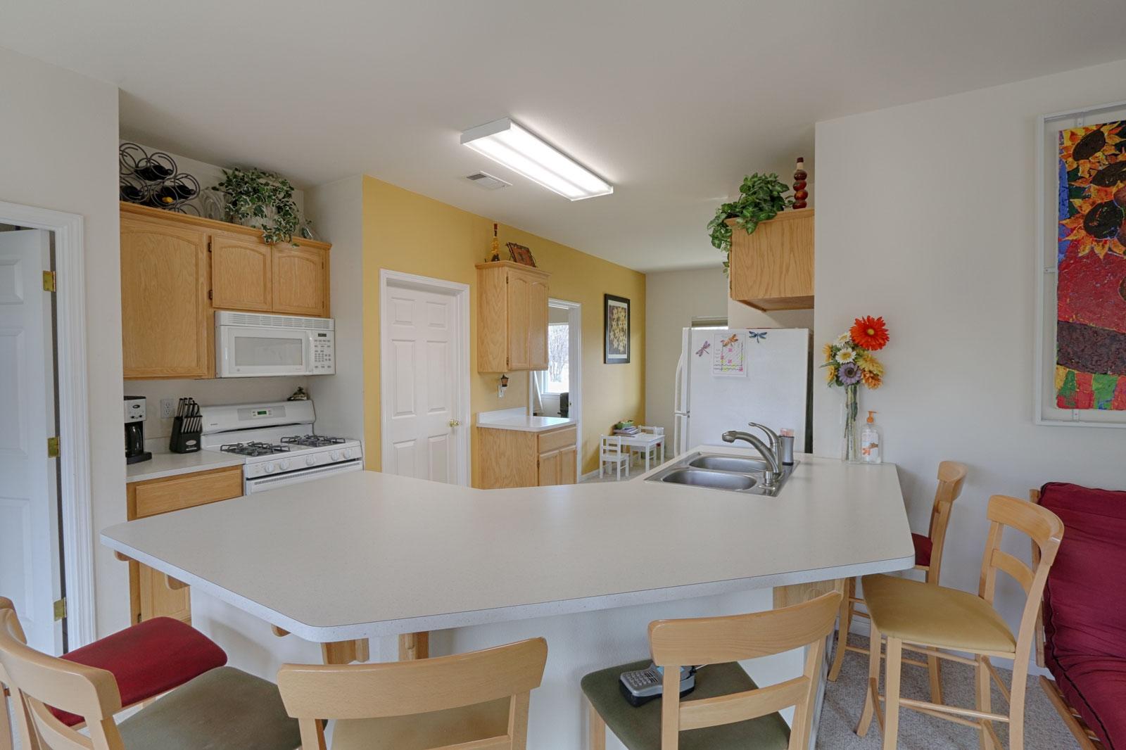 20844 Chicken Springs Road Redding, CA 96003 - Photo 8 of 28 kitchen-2