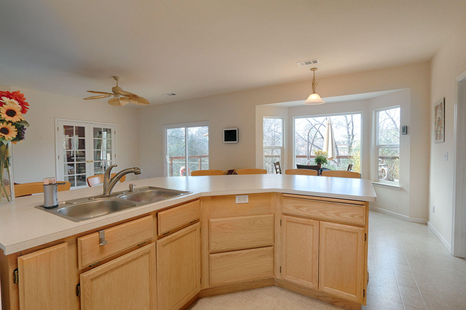 20844 Chicken Springs Road Redding, CA 96003 - Photo 9 of 28 kitchen-3