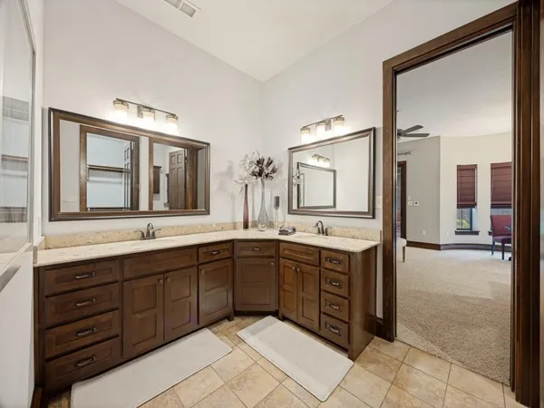 $1,035,000 | 127 Dove Canyon Drive, Gordonville, TX 76245