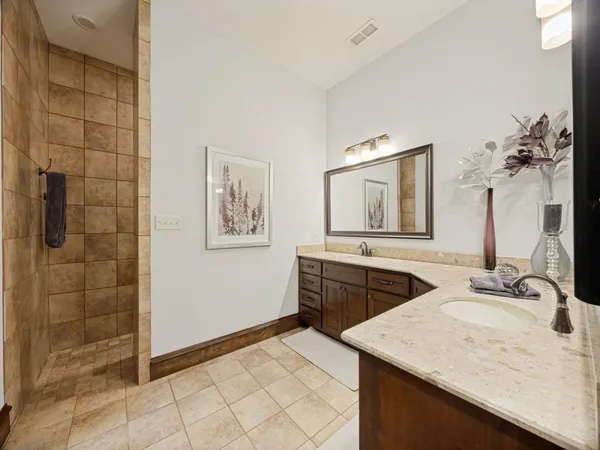 $1,035,000 | 127 Dove Canyon Drive, Gordonville, TX 76245