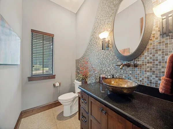 $1,035,000 | 127 Dove Canyon Drive, Gordonville, TX 76245