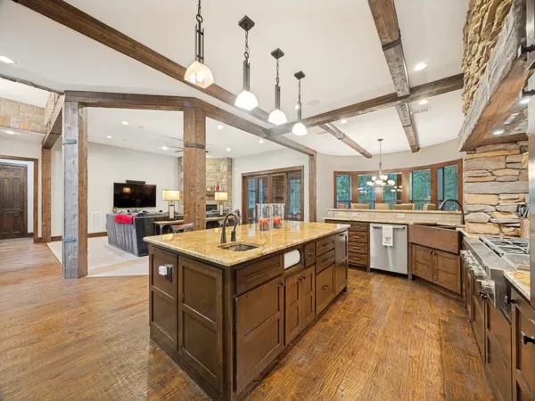 $1,035,000 | 127 Dove Canyon Drive, Gordonville, TX 76245