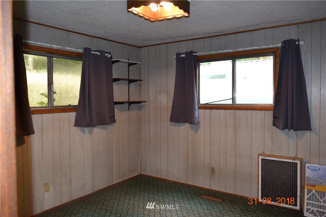 273 Monohon Landing Road Raymond, WA 98577 - Photo 14 of 15 Gallery Image 14