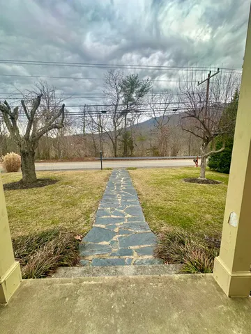 $252,000 | 2714 Jackson River Road, Covington, VA 24426