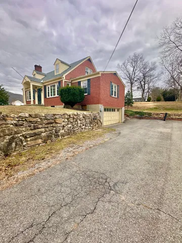 $252,000 | 2714 Jackson River Road, Covington, VA 24426