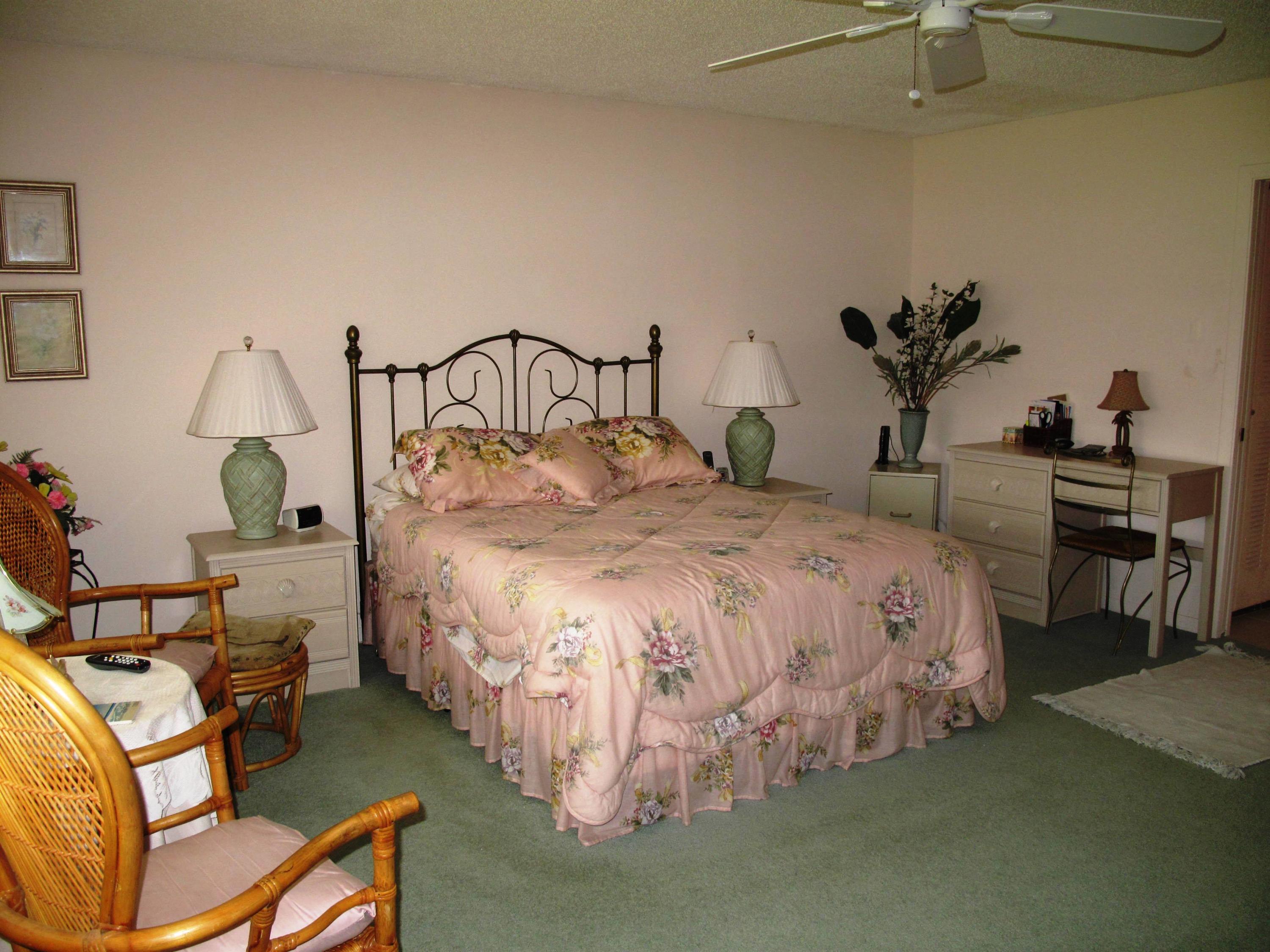 1317 High Point Way Southeast, Unit C Delray Beach, FL 33445 - Photo 22 of 40 Large master bedroom (3)