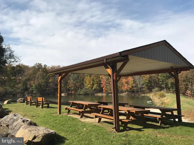 a black and white photo of a floor