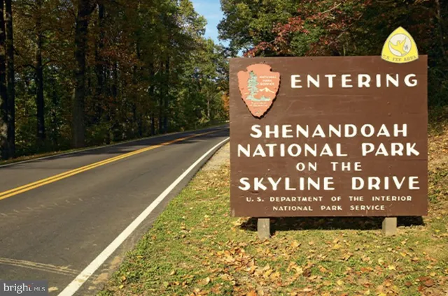 a view of sign board