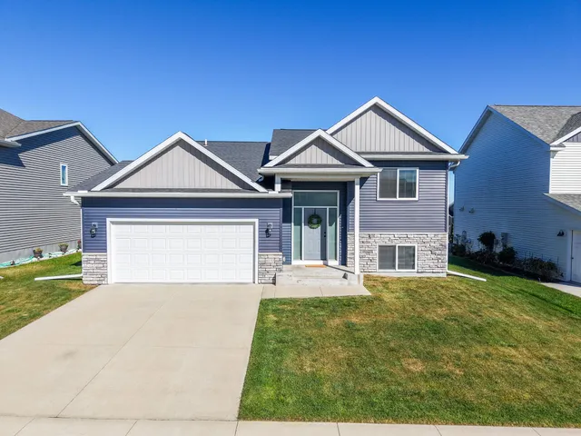 $399,900 | 6133 51st Street Northwest, Rochester, MN 55901