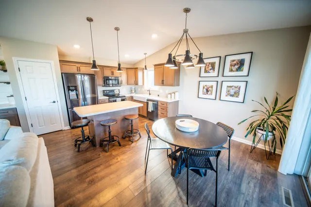 $399,900 | 6133 51st Street Northwest, Rochester, MN 55901