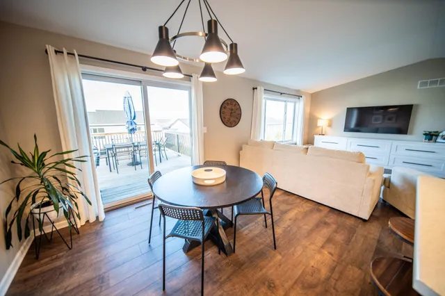 $399,900 | 6133 51st Street Northwest, Rochester, MN 55901