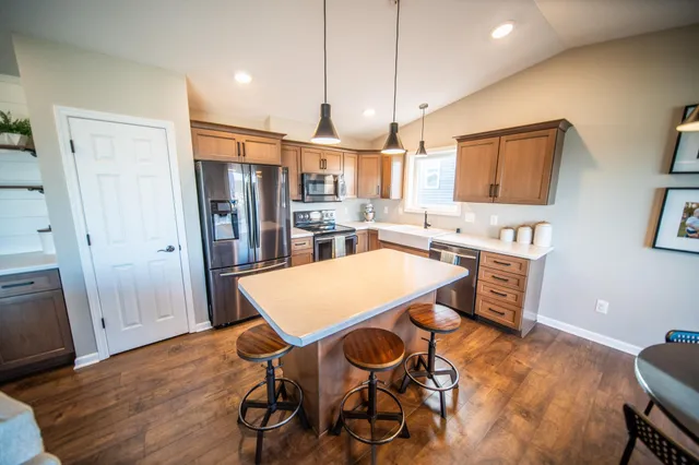 $399,900 | 6133 51st Street Northwest, Rochester, MN 55901