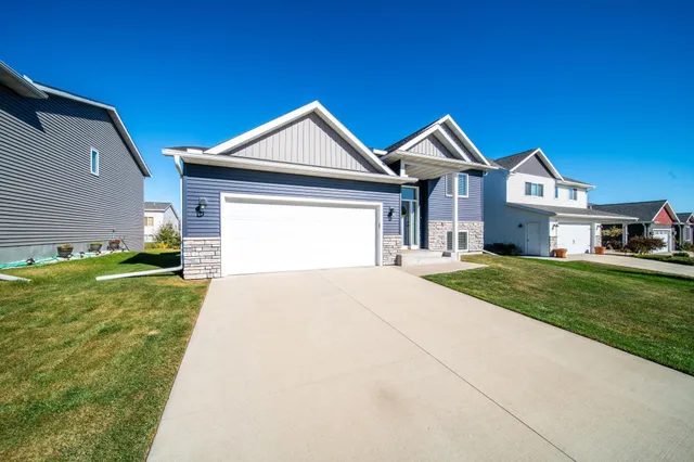 $399,900 | 6133 51st Street Northwest, Rochester, MN 55901