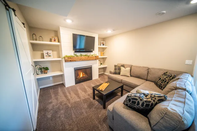 $399,900 | 6133 51st Street Northwest, Rochester, MN 55901