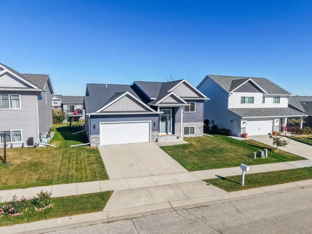 $399,900 | 6133 51st Street Northwest, Rochester, MN 55901