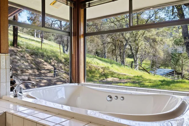 $2,395,000 | Undisclosed Address, Bakersfield, CA 93308