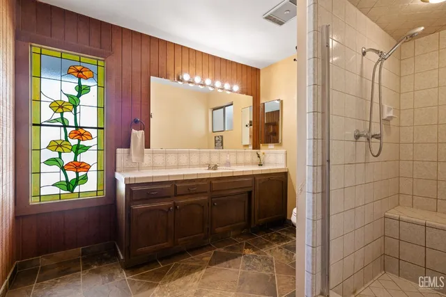 $2,395,000 | Undisclosed Address, Bakersfield, CA 93308