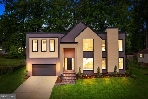 $2,495,000 | 113 James Drive Southwest, Vienna, VA 22180