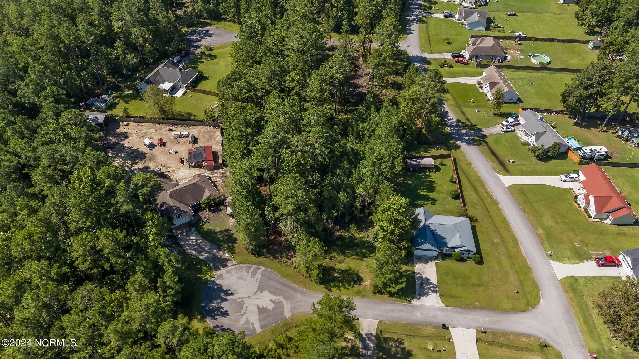 102 Redbud Court Havelock, NC 28532 - Photo 6 of 25 1-web-or-mls-DJI_20240920112156_0562_D