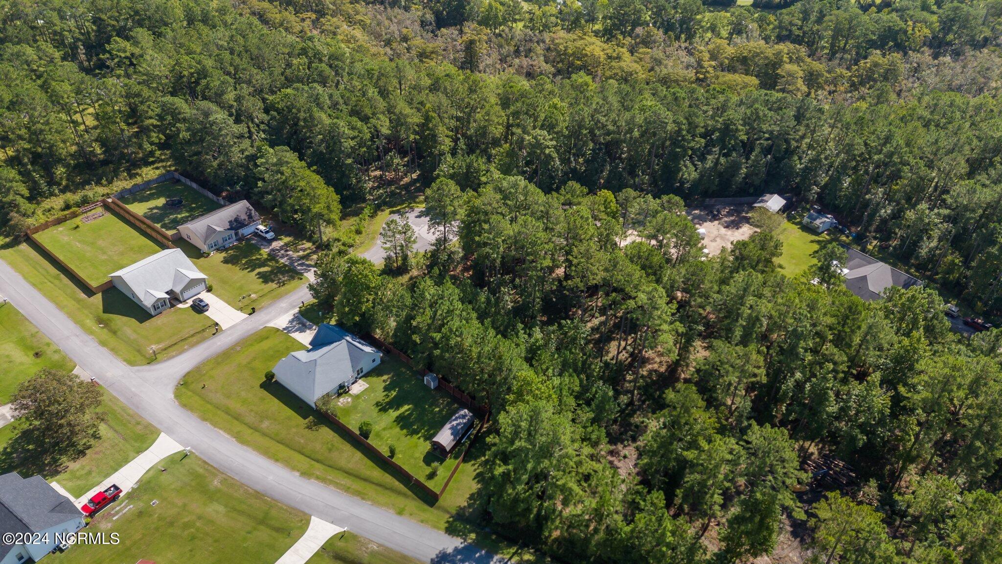 102 Redbud Court Havelock, NC 28532 - Photo 8 of 25 4-web-or-mls-DJI_20240920112227_0565_D