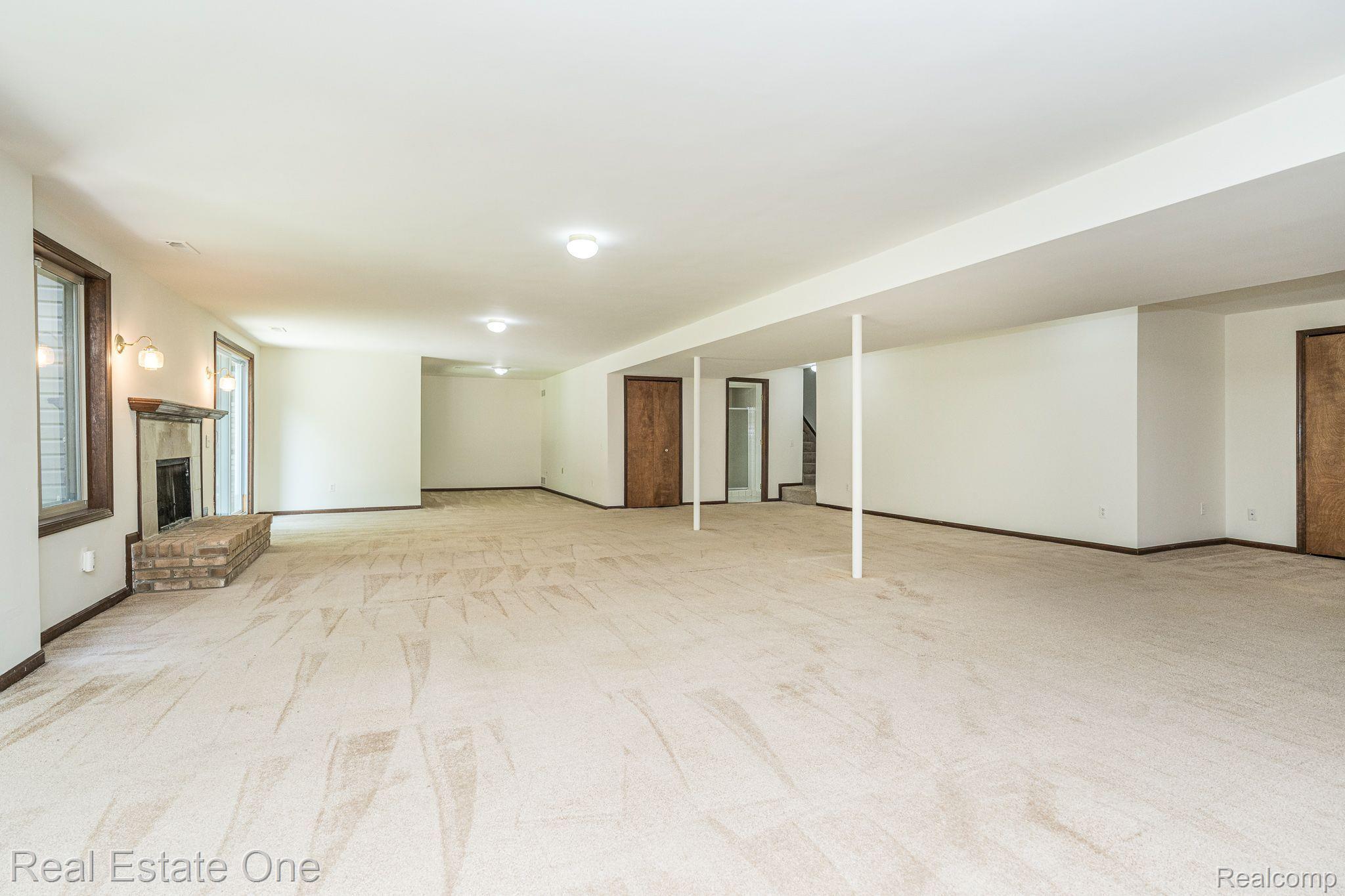 289 Rose Brier Drive Rochester, MI 48309 - Photo 27 of 42 Gallery Image 27