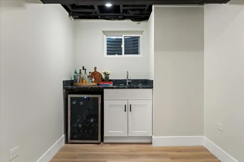 $750,000 | 917 Weatherbee Avenue, Downers Grove, IL 60516