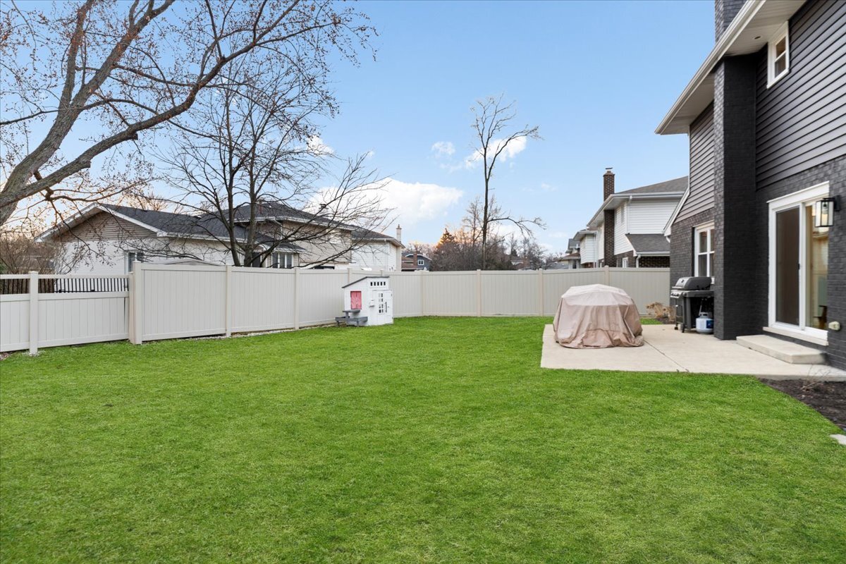 917 Weatherbee Avenue Downers Grove, IL 60516 - Photo 41 of 44