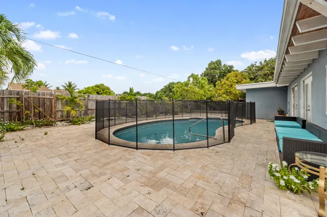 $660,000 | 808 Wright Drive, Lake Worth, FL 33461