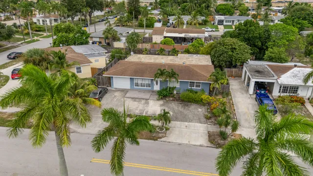 $660,000 | 808 Wright Drive, Lake Worth, FL 33461