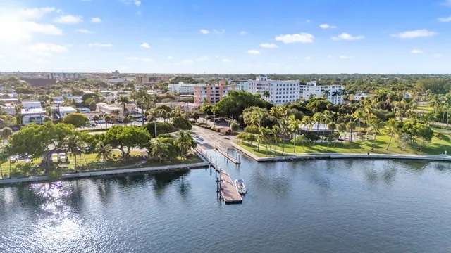 $660,000 | 808 Wright Drive, Lake Worth, FL 33461