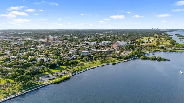 $660,000 | 808 Wright Drive, Lake Worth, FL 33461