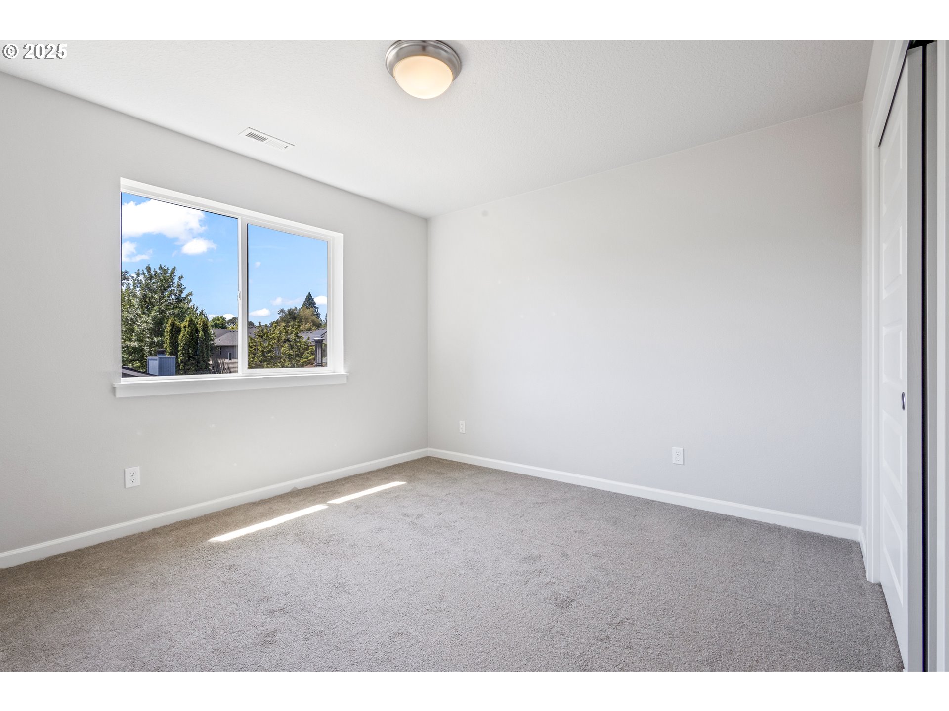 18600 Southwest Bluebird Lane Beaverton, OR 97003 - Photo 21 of 38 Bedroom