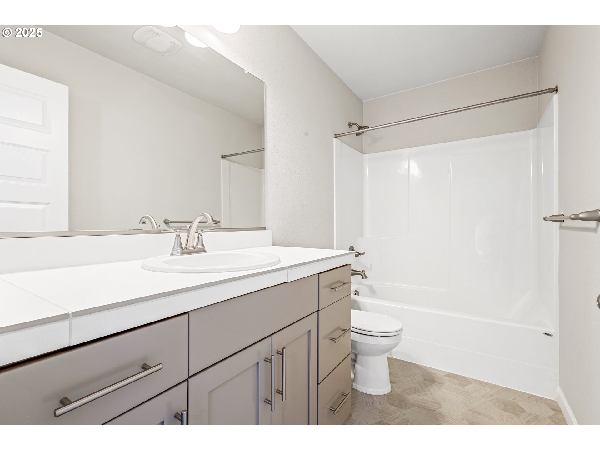 18600 Southwest Bluebird Lane Beaverton, OR 97003 - Photo 22 of 38 Bathroom