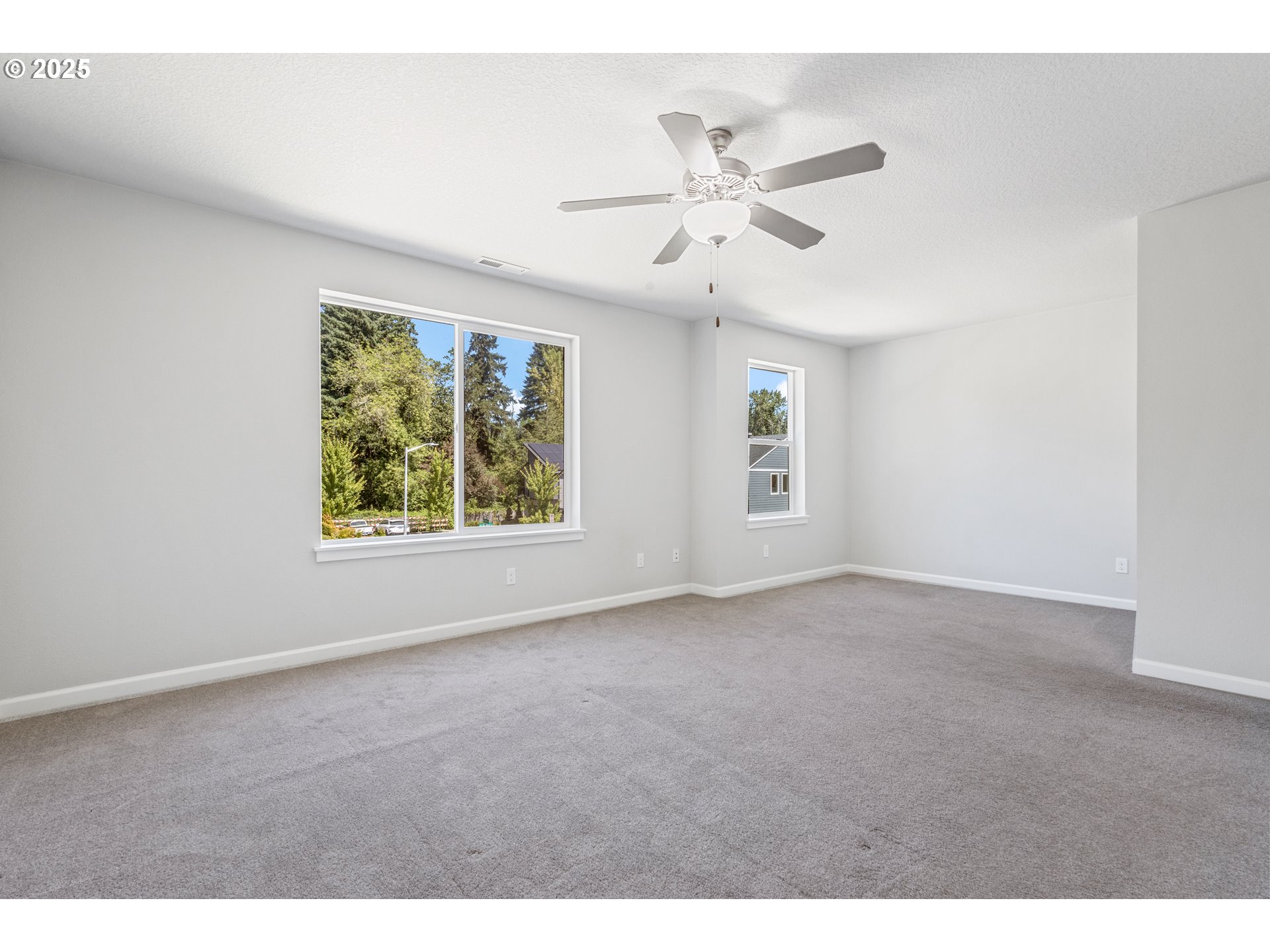 18600 Southwest Bluebird Lane Beaverton, OR 97003 - Photo 28 of 38 Owner's Suite Bedroom