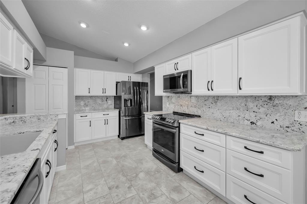 1300 Fallowfield Drive Trinity, FL 34655 - Photo 10 of 96