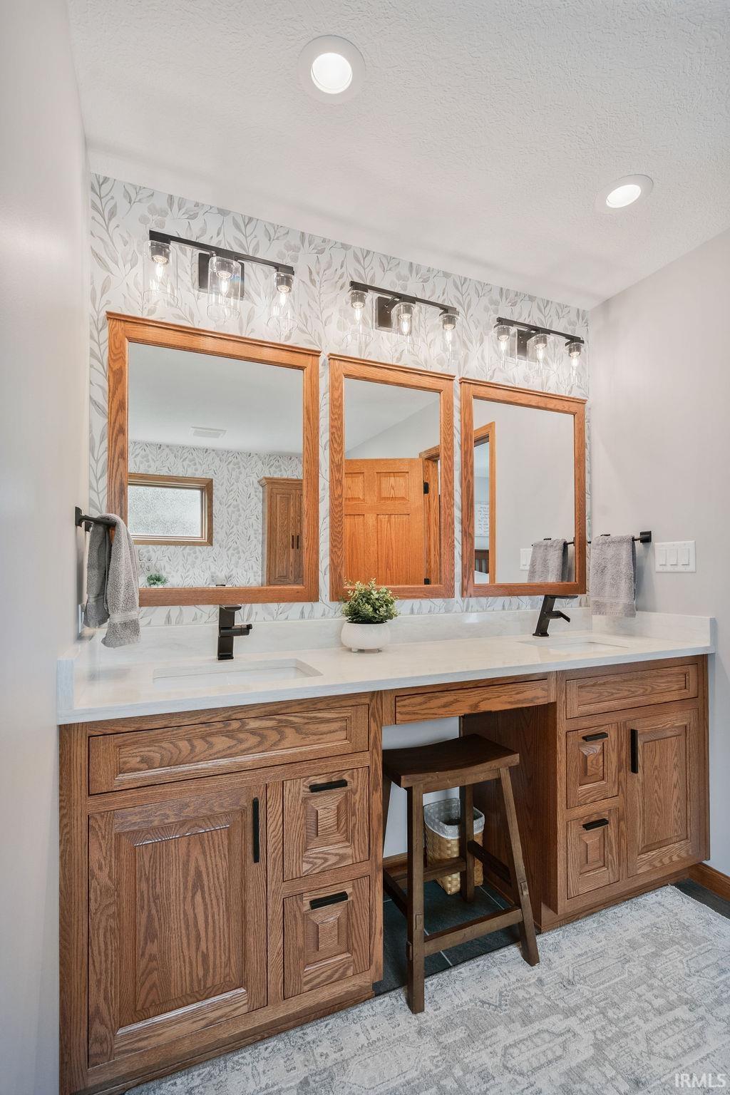 5843 County Rd North 100 East Kokomo, IN 46901 - Photo 18 of 36