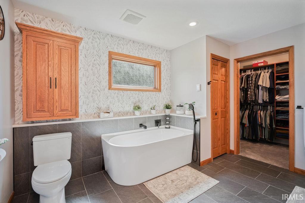 5843 County Rd North 100 East Kokomo, IN 46901 - Photo 19 of 36