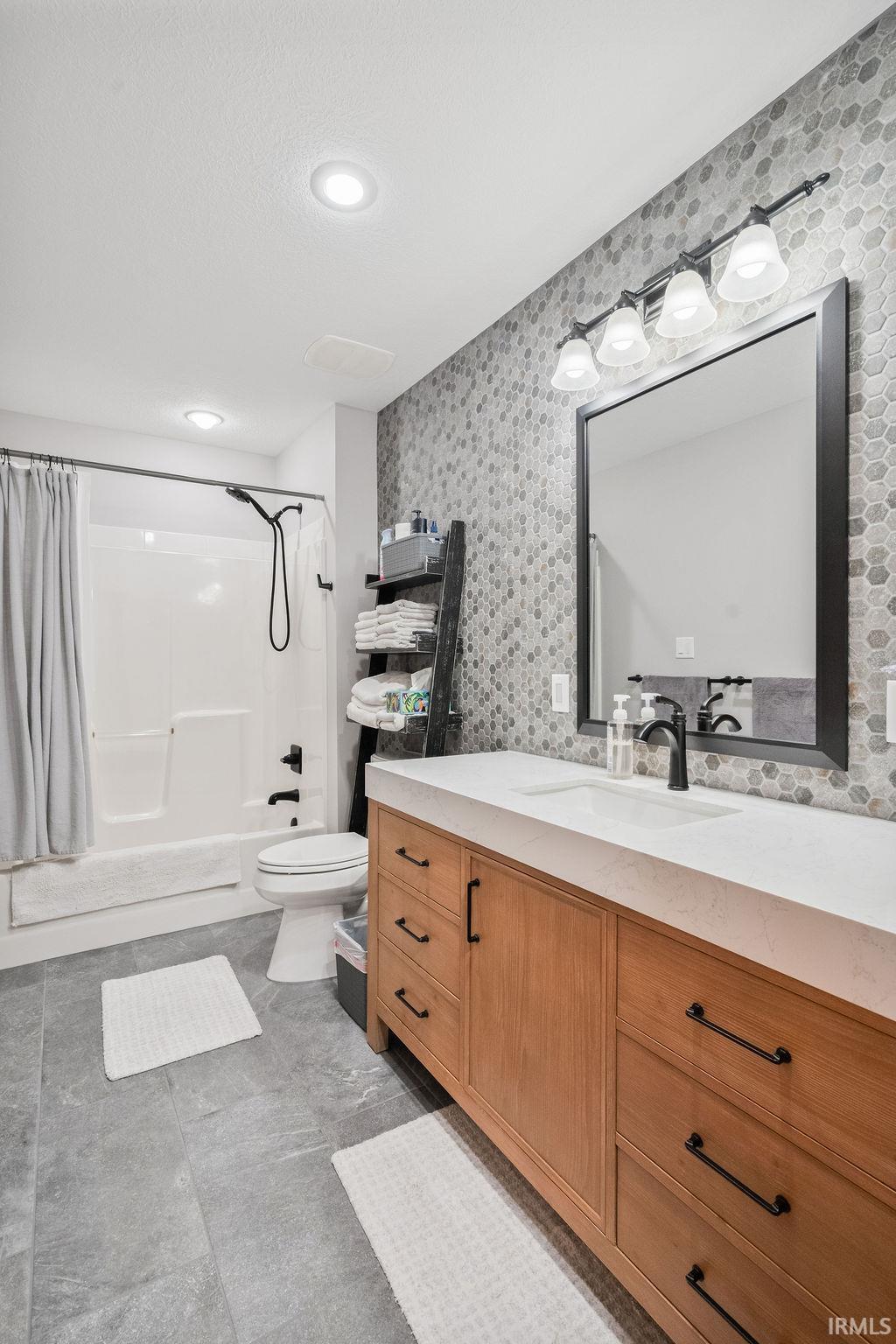 5843 County Rd North 100 East Kokomo, IN 46901 - Photo 23 of 36