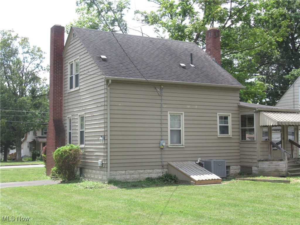 272 Shields Road Youngstown, OH 44512 - Photo 20 of 24 Gallery Image 20