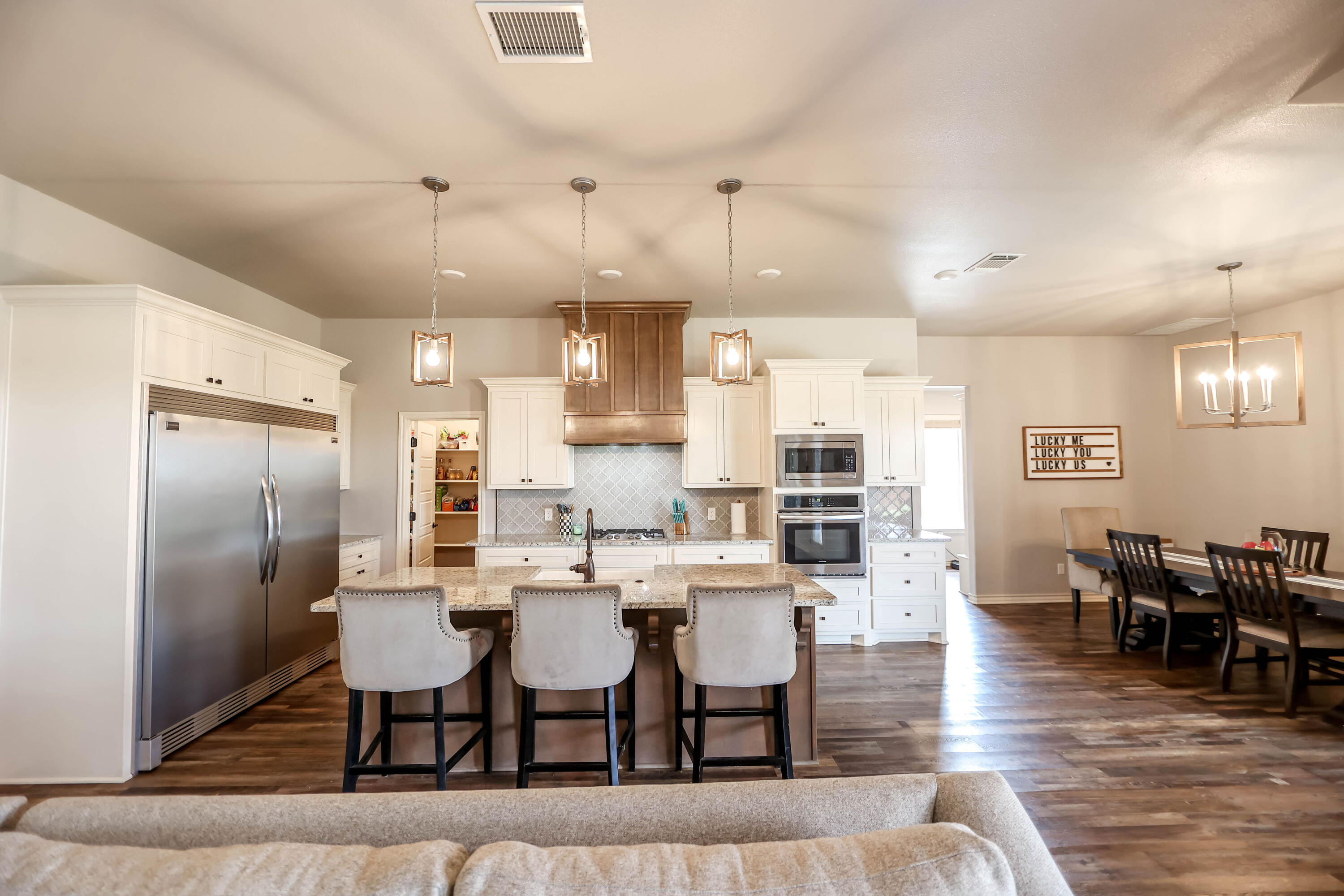 13607 Gardner Avenue Lubbock, TX 79424 - Photo 7 of 38 Kitchen