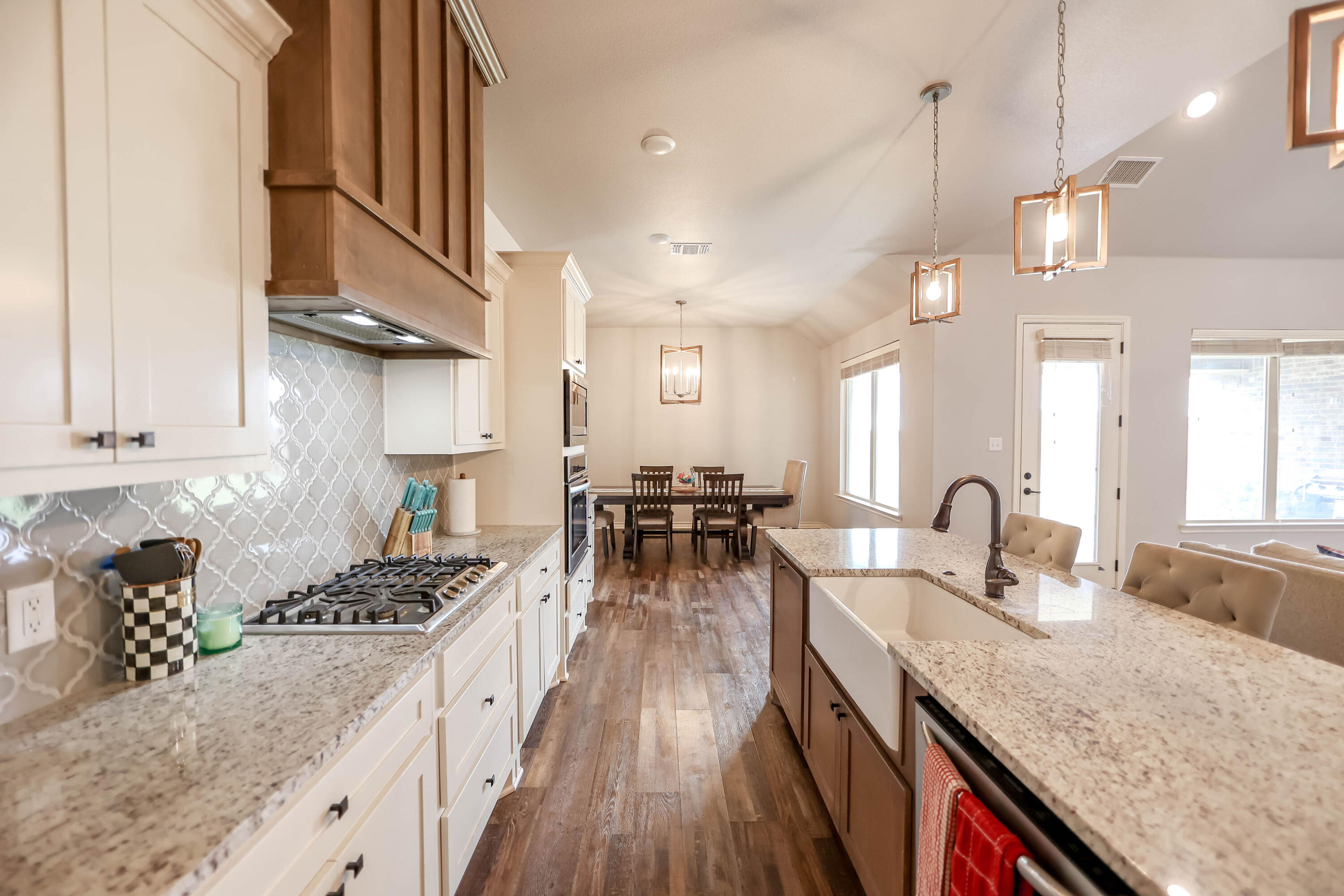 13607 Gardner Avenue Lubbock, TX 79424 - Photo 9 of 38 Kitchen 3