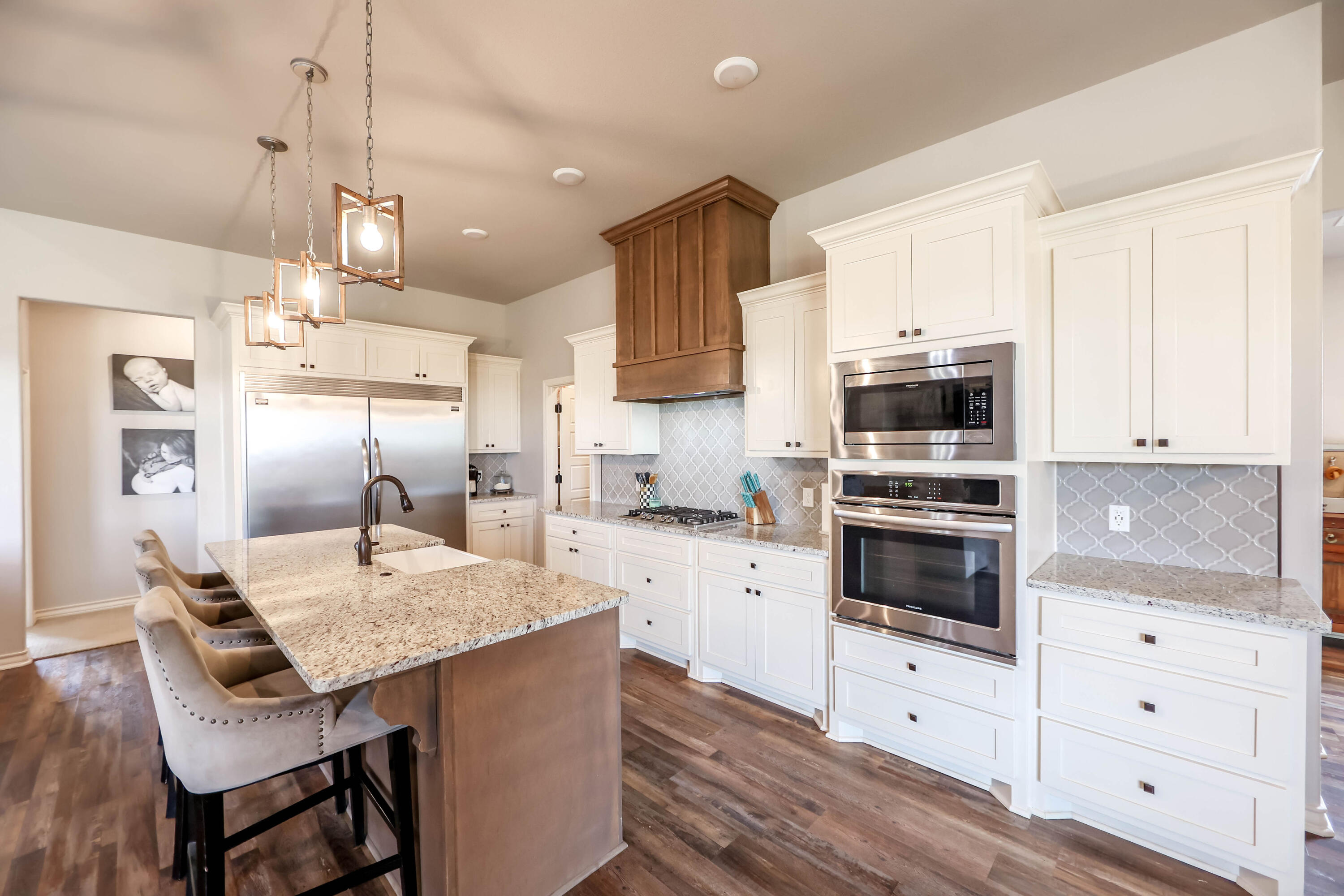 13607 Gardner Avenue Lubbock, TX 79424 - Photo 10 of 38 Kitchen 4