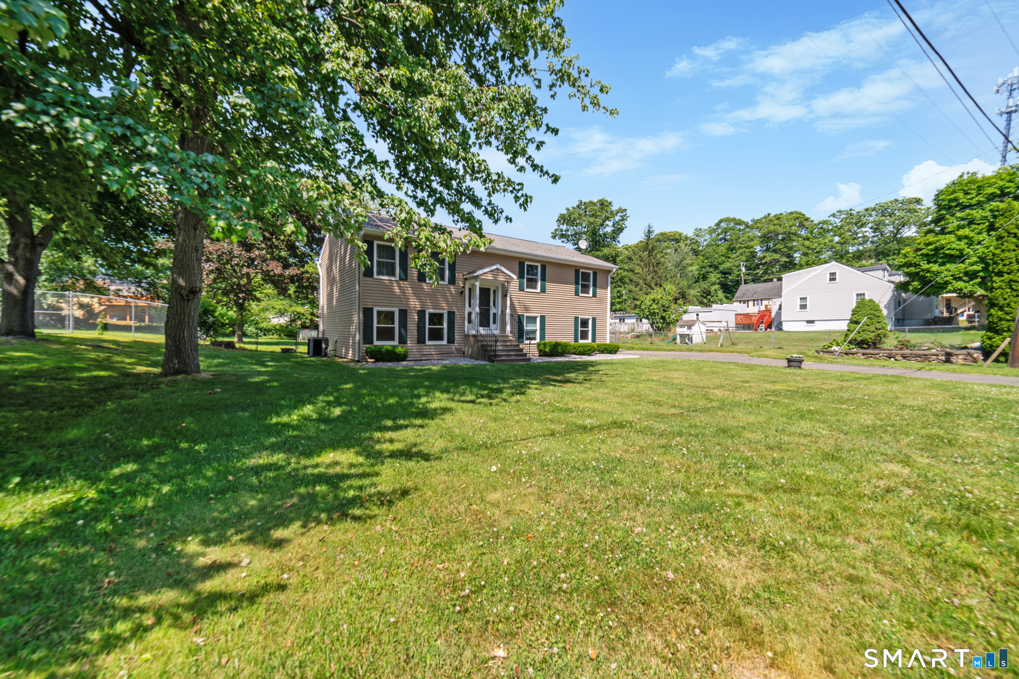 24 Maple Avenue Wolcott, CT 06716 - Photo 3 of 40