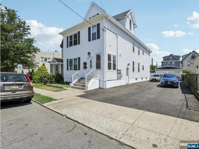 $3,500 | 115 Wallington Avenue, Wallington, NJ 07057