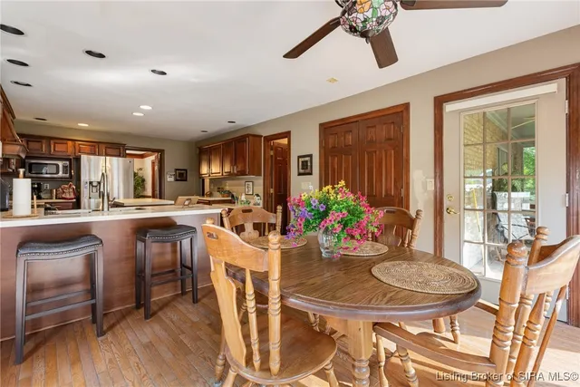 $399,999 | 1 Captains Court, New Albany, IN 47150