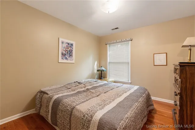 $399,999 | 1 Captains Court, New Albany, IN 47150