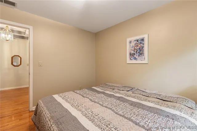 $399,999 | 1 Captains Court, New Albany, IN 47150