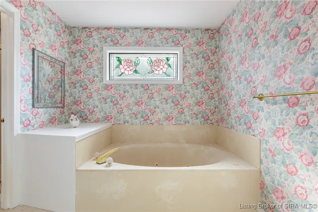 $399,999 | 1 Captains Court, New Albany, IN 47150